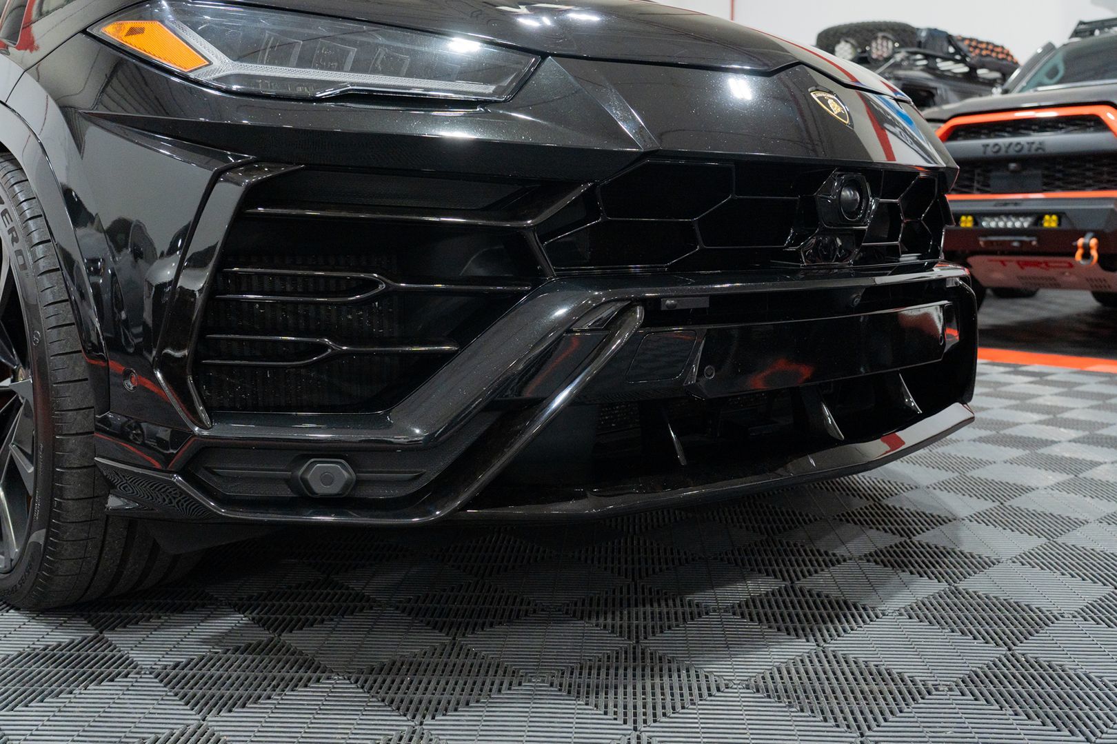 Photo 21 of this Lamborghini Urus