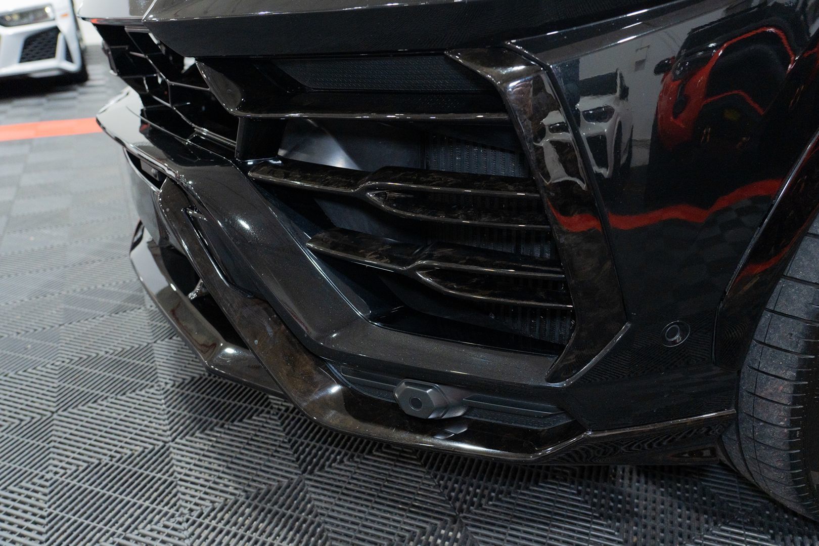 Photo 23 of this Lamborghini Urus