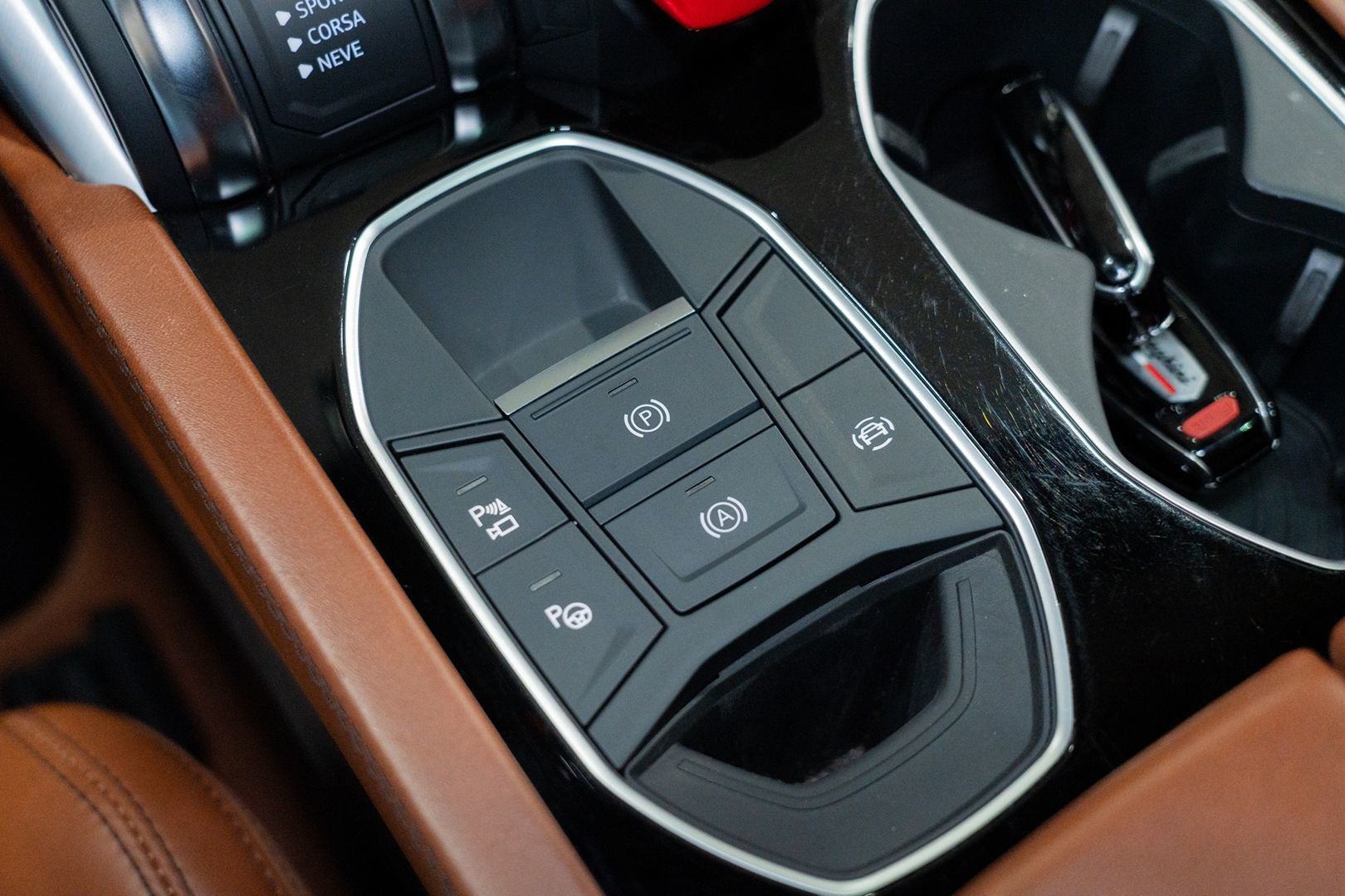 Photo 76 of this Lamborghini Urus