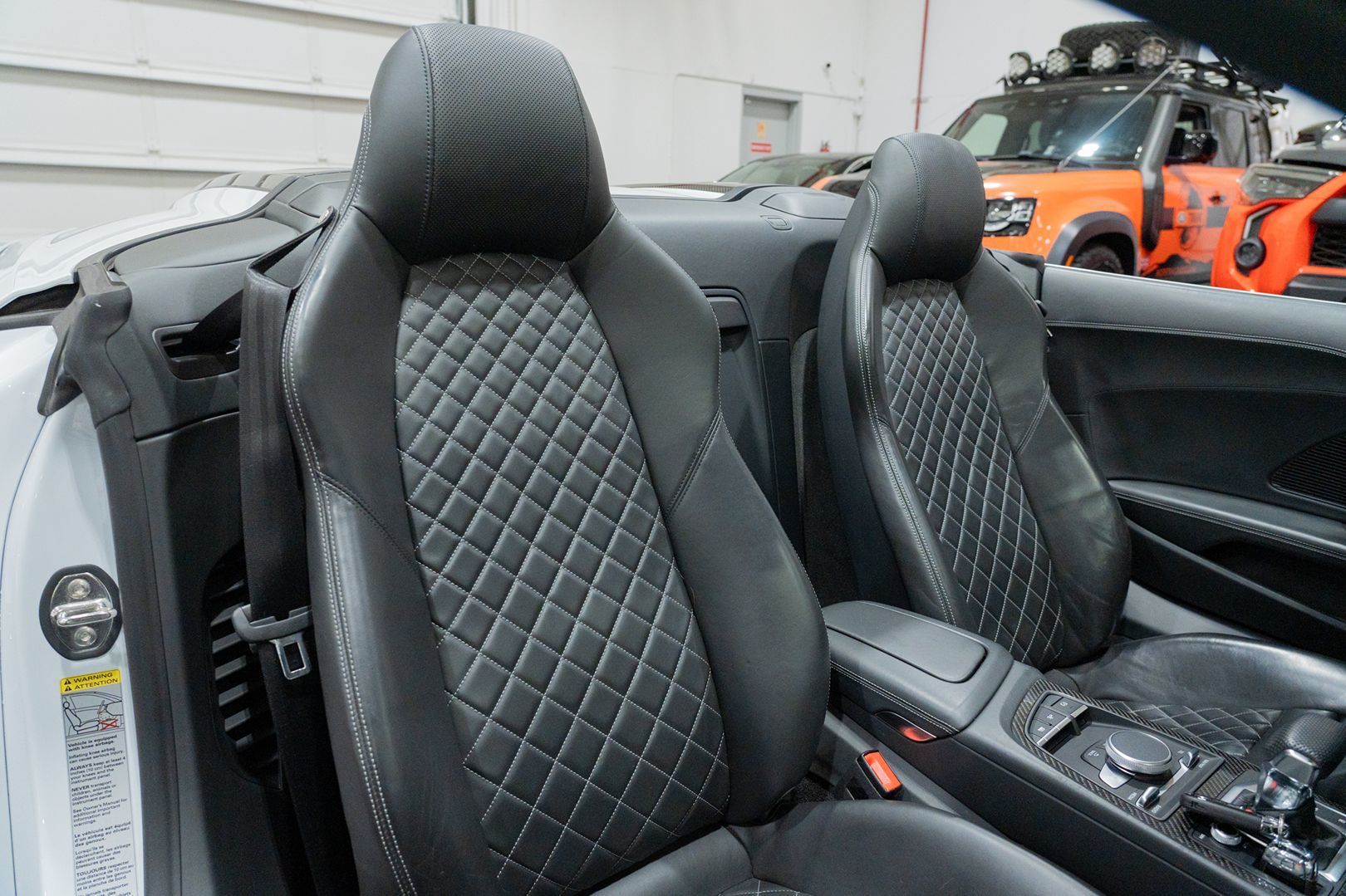 Photo 32 of this Audi R8 Spyder