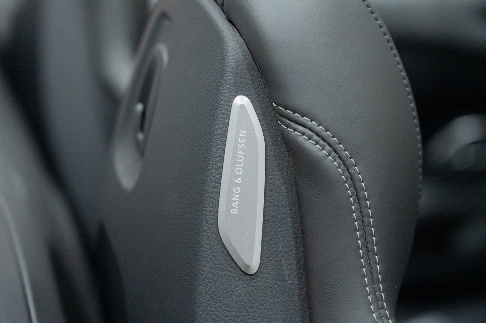Photo 33 of this Audi R8 Spyder