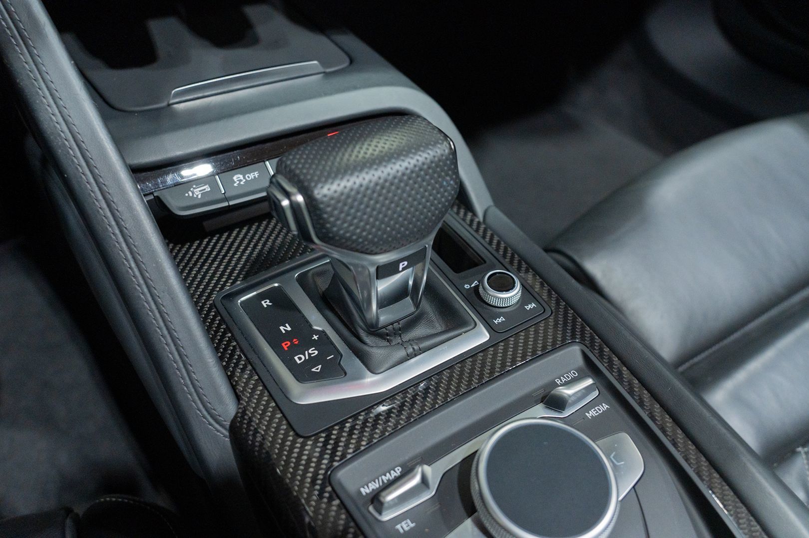 Photo 50 of this Audi R8 Spyder