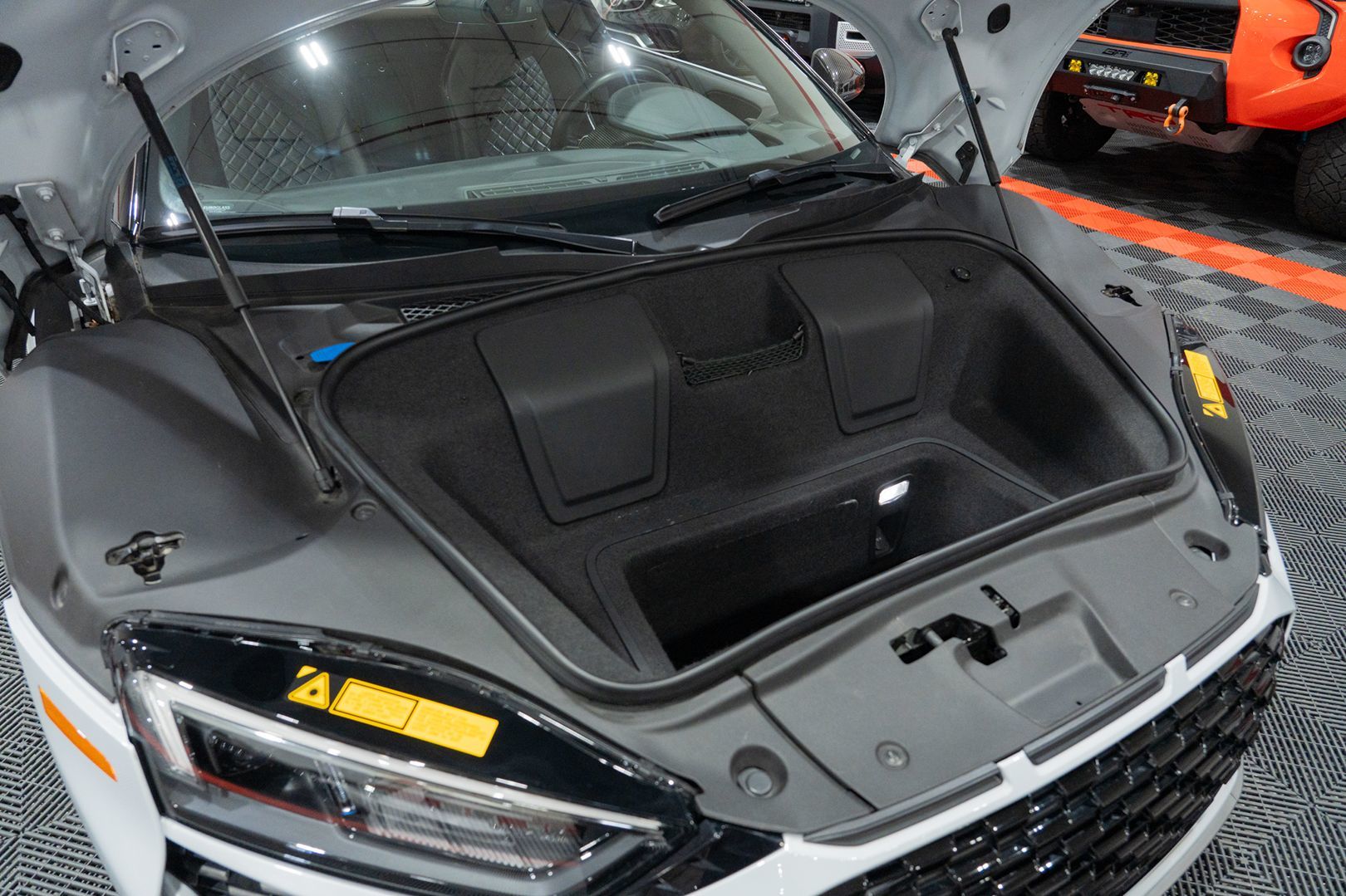 Photo 57 of this Audi R8 Spyder