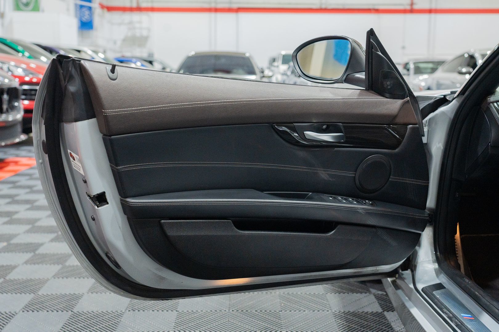 Photo 14 of this BMW Z4