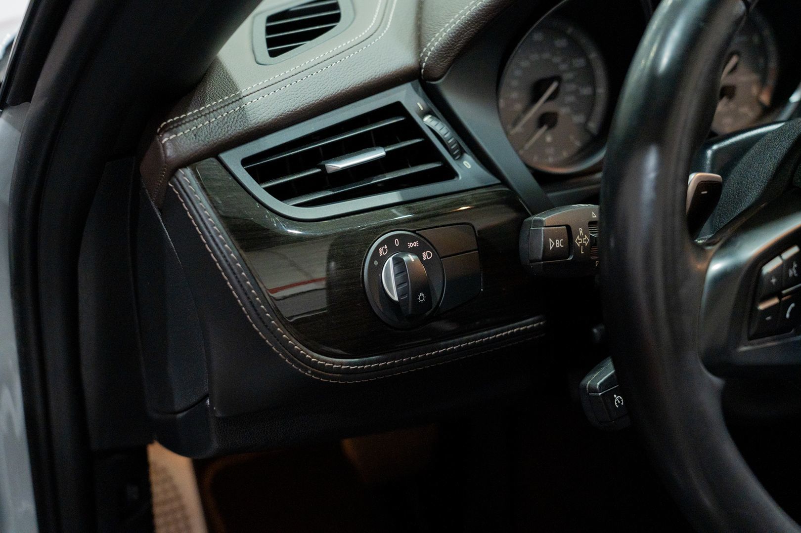 Photo 17 of this BMW Z4