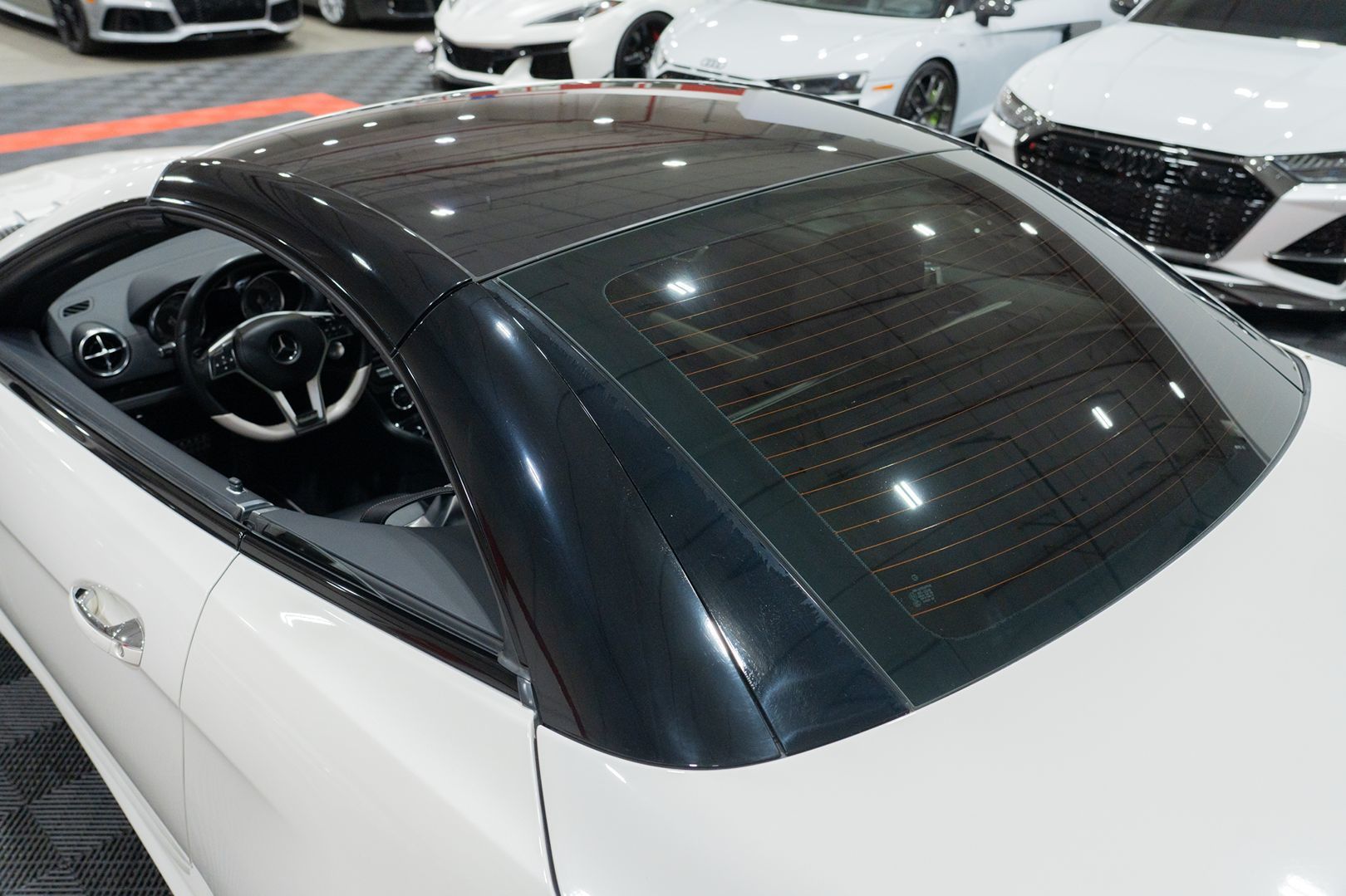 Photo 47 of this Mercedes-Benz SL550
