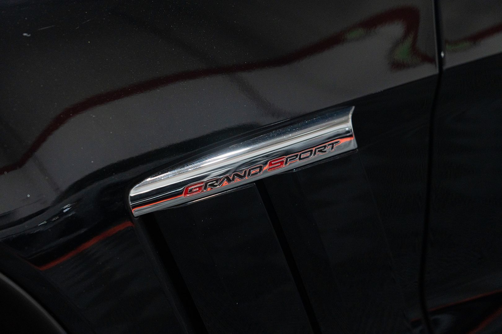 Photo 13 of this Chevrolet Corvette