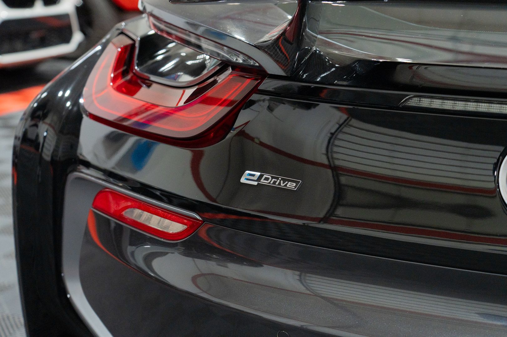 Photo 9 of this BMW i8