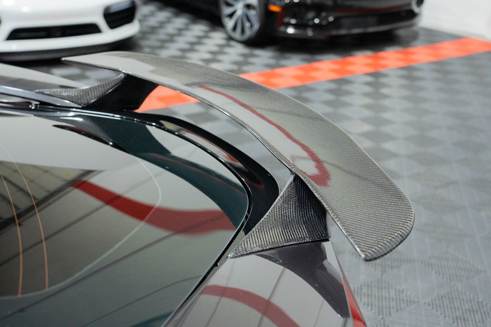 Photo 12 of this BMW i8