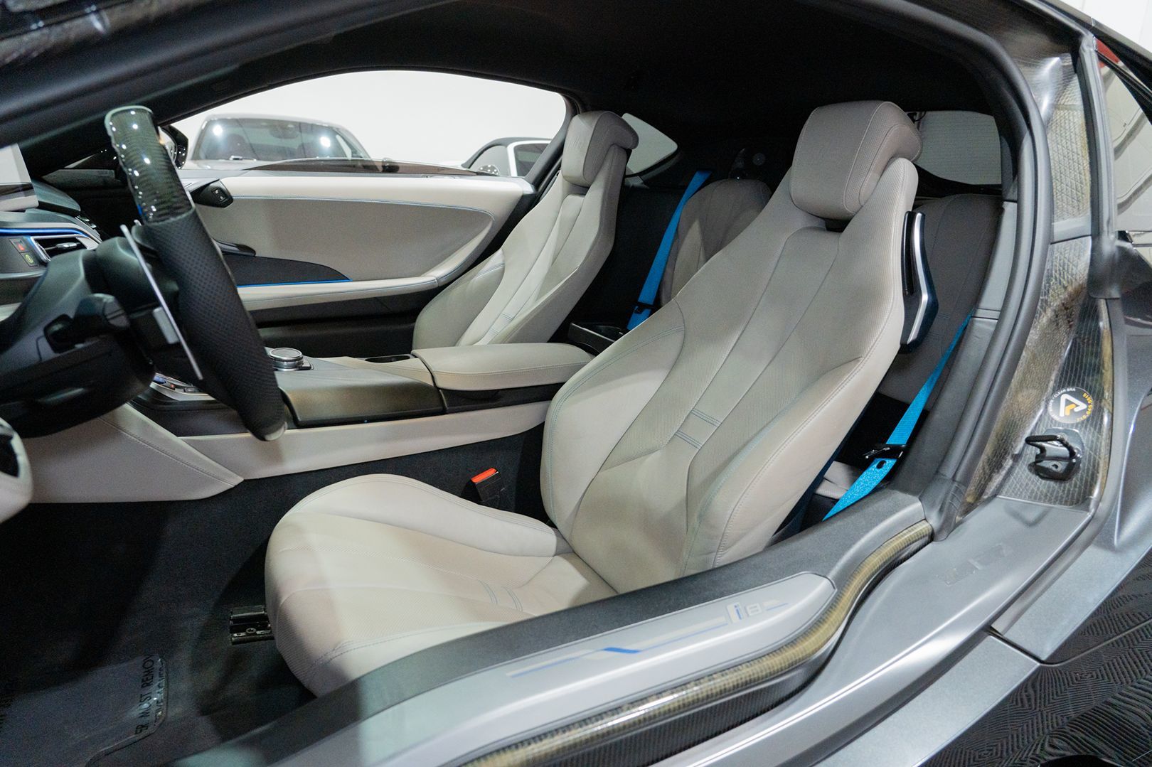 Photo 28 of this BMW i8