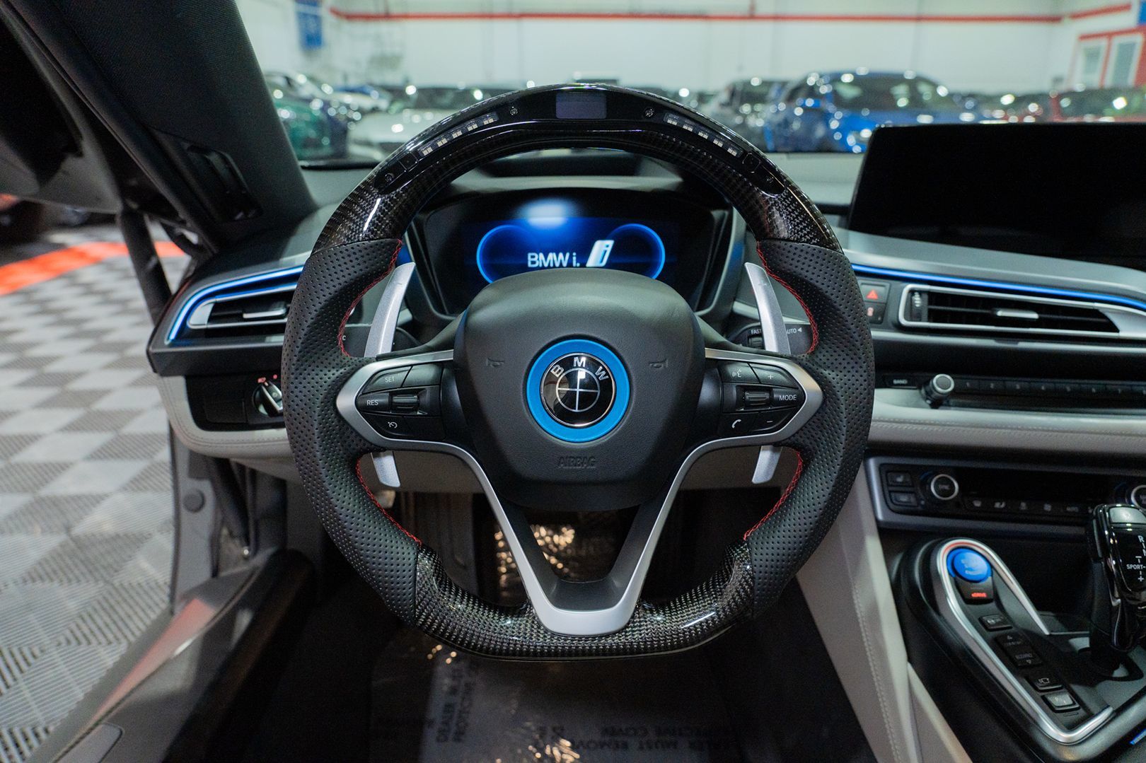 Photo 35 of this BMW i8