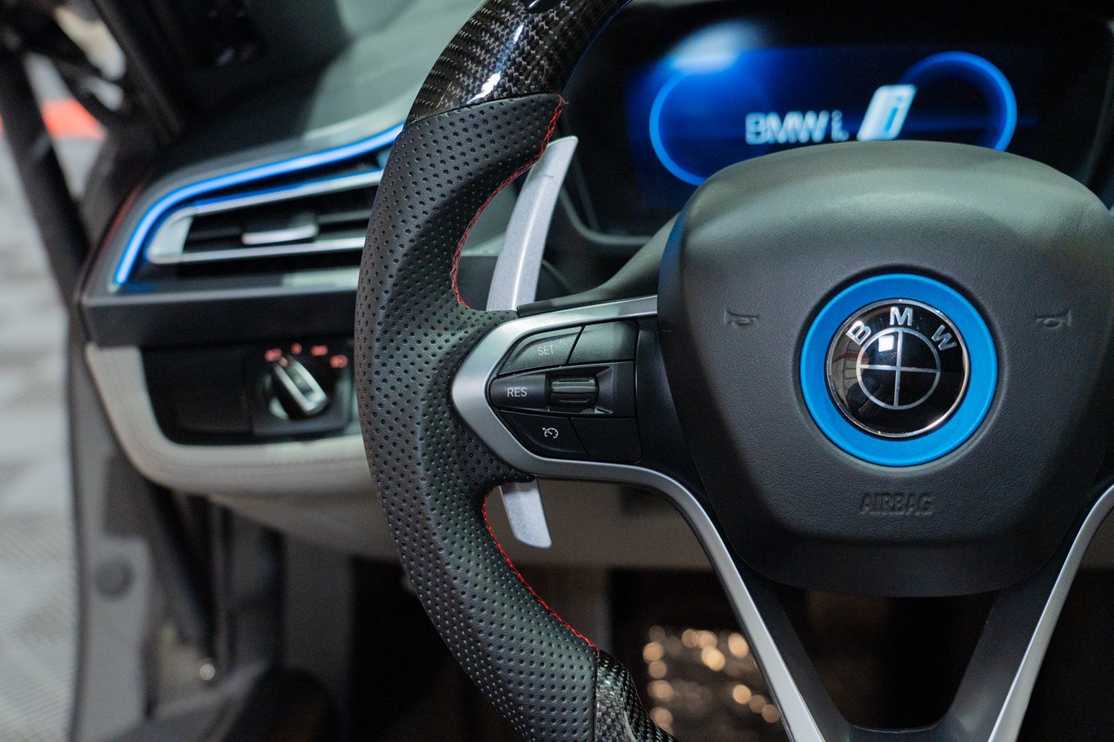 Photo 36 of this BMW i8