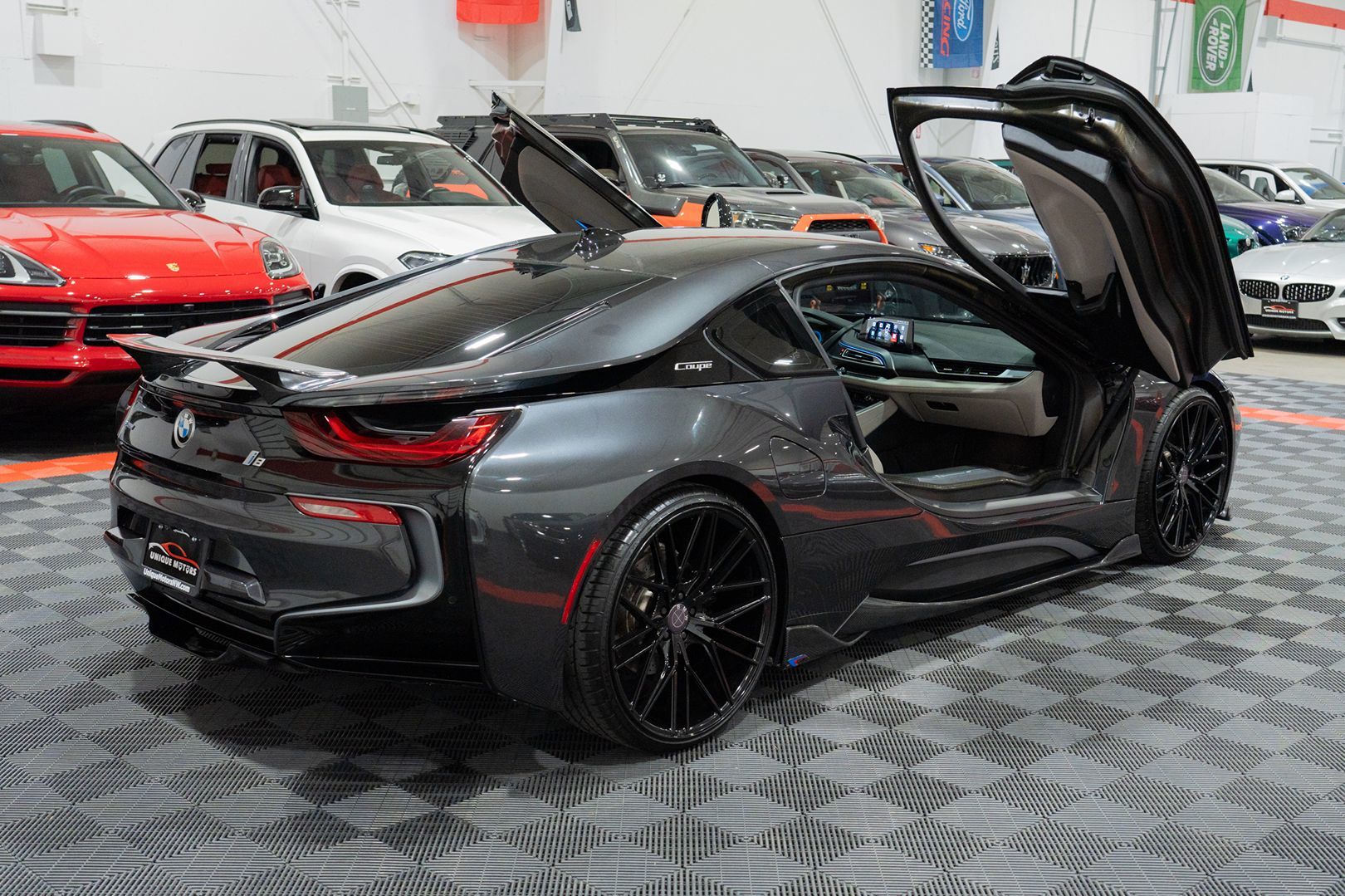 Photo 57 of this BMW i8