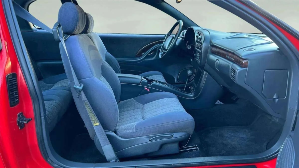1997 Chevrolet Monte Carlo LS - Photo 12