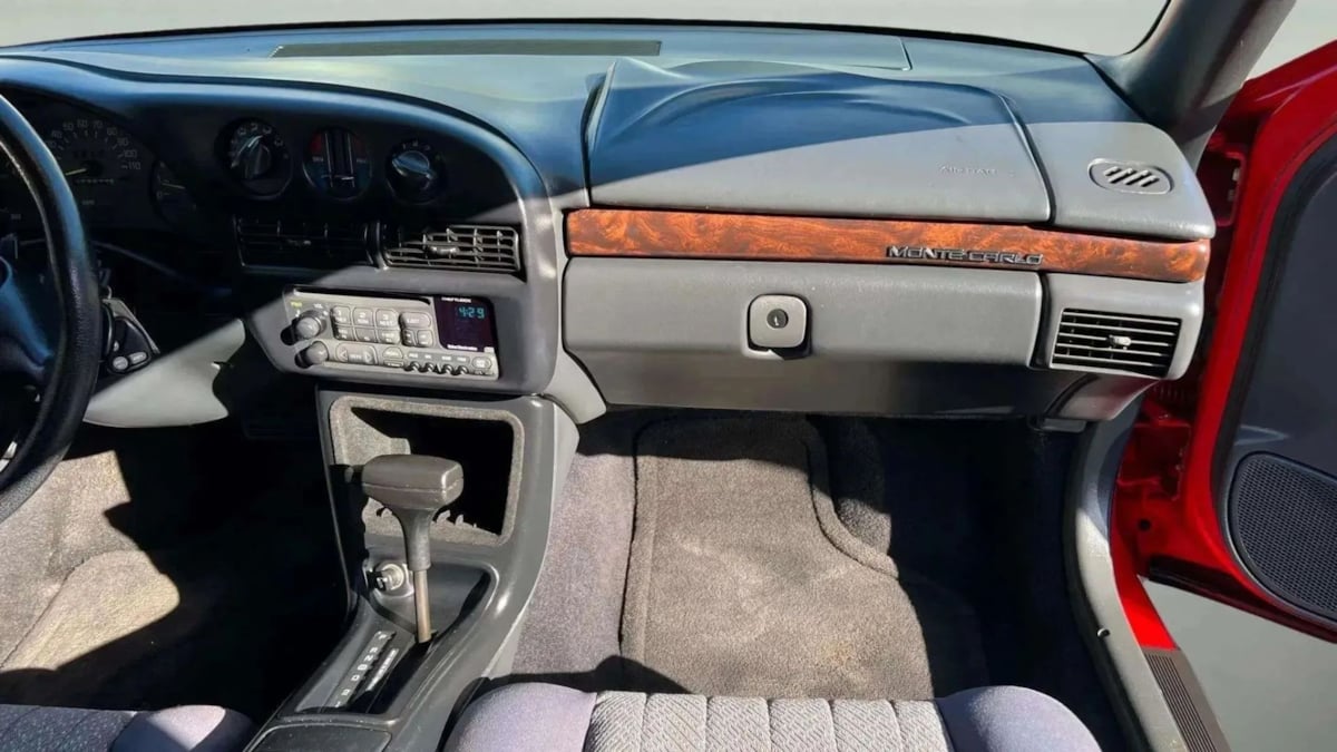 1997 Chevrolet Monte Carlo LS - Photo 15