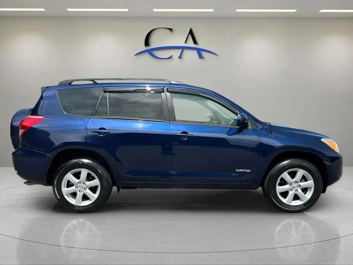 2006 Toyota RAV4 Base - Photo 9