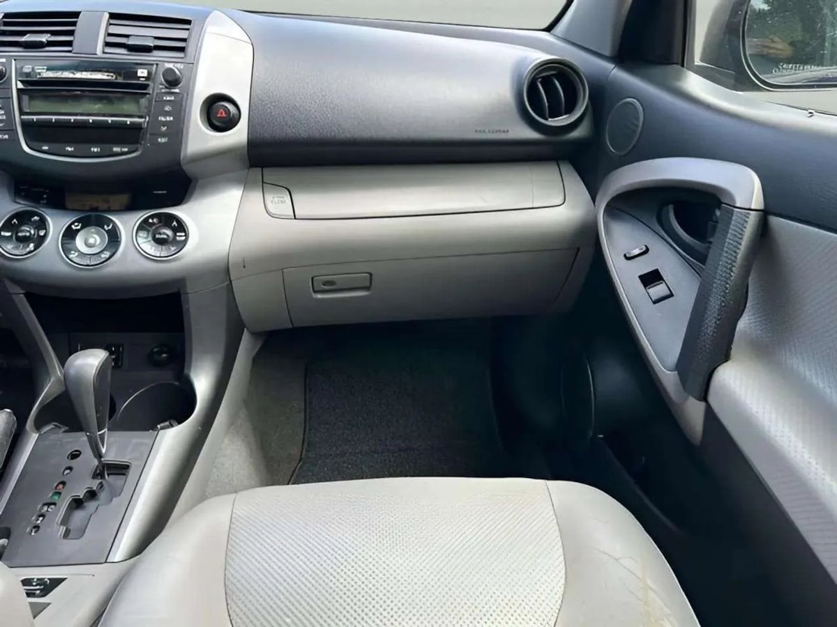 2006 Toyota RAV4 Base - Photo 17