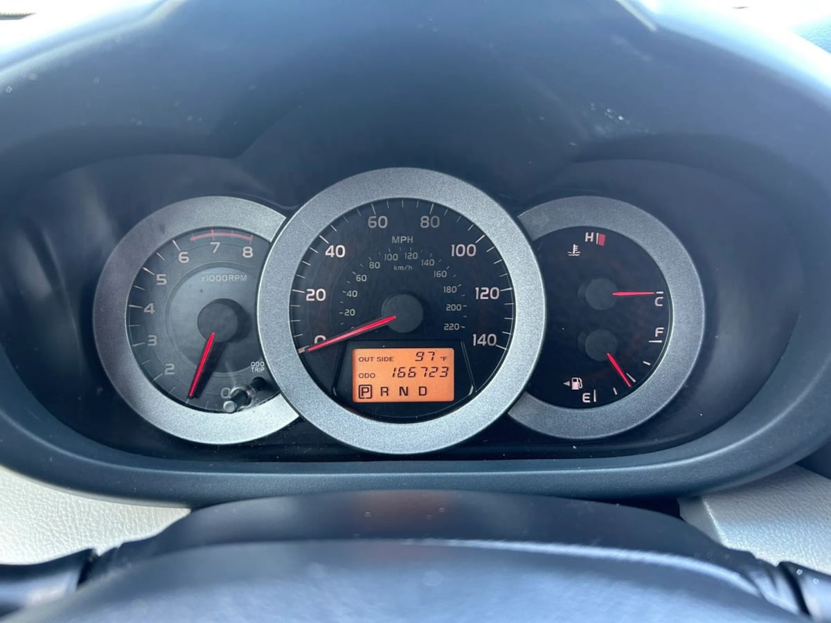 2006 Toyota RAV4 Base - Photo 18