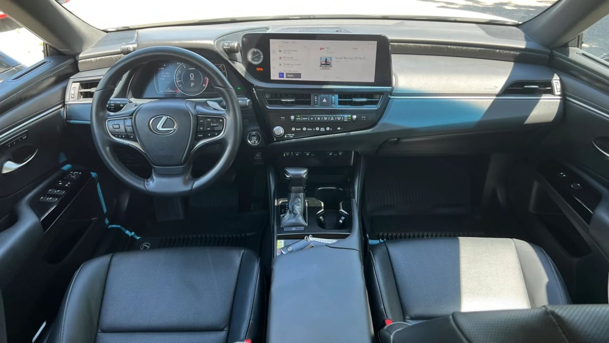 2024 Lexus ES 350 - Photo 14