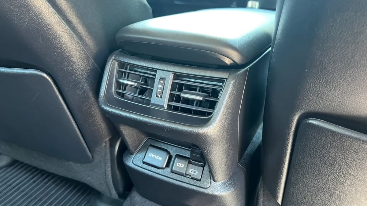2024 Lexus ES 350 - Photo 23