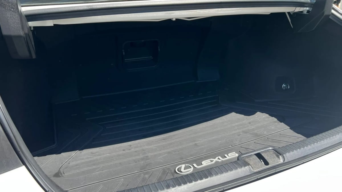 2024 Lexus ES 350 - Photo 25