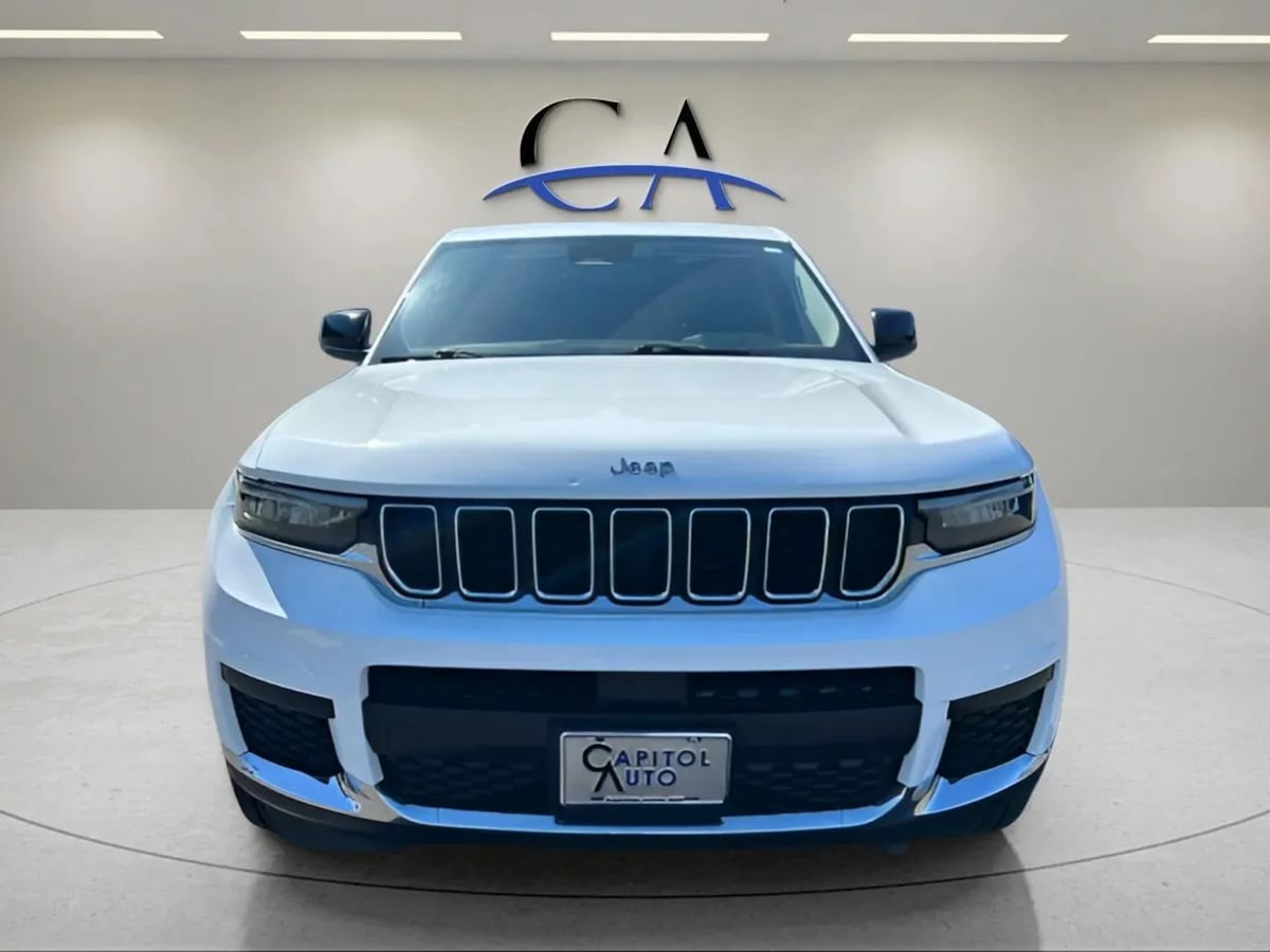 2023 Jeep Grand Cherokee L Laredo - Photo 2