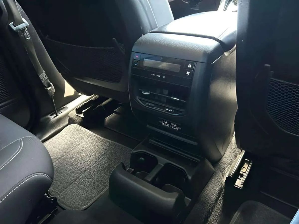 2023 Jeep Grand Cherokee L Laredo - Photo 23