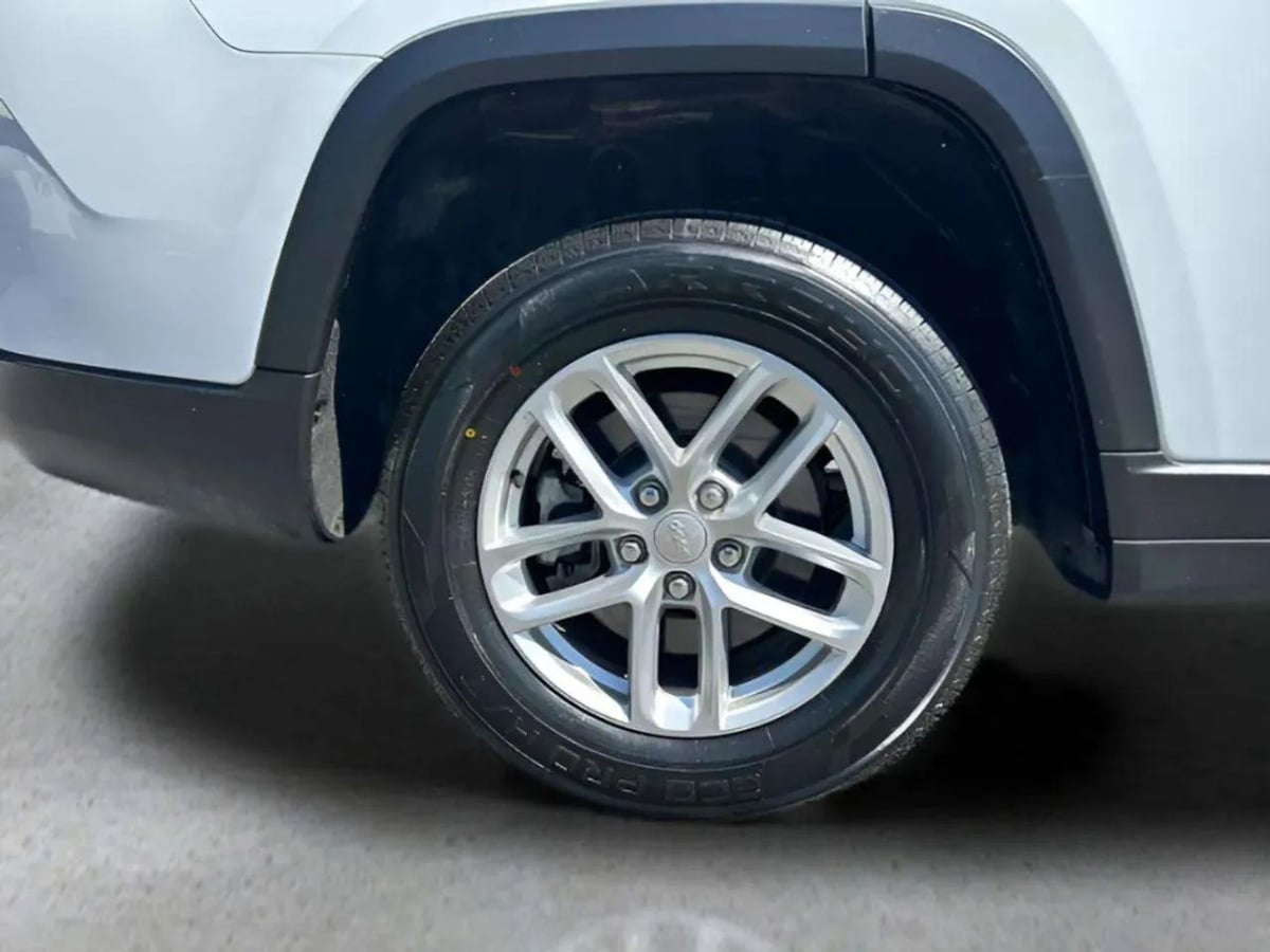 2023 Jeep Grand Cherokee L Laredo - Photo 29