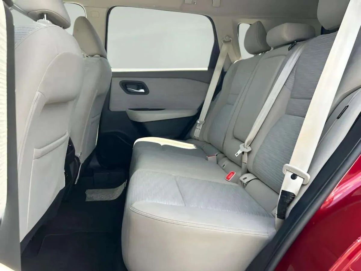 2021 Nissan Rogue SV - Photo 19