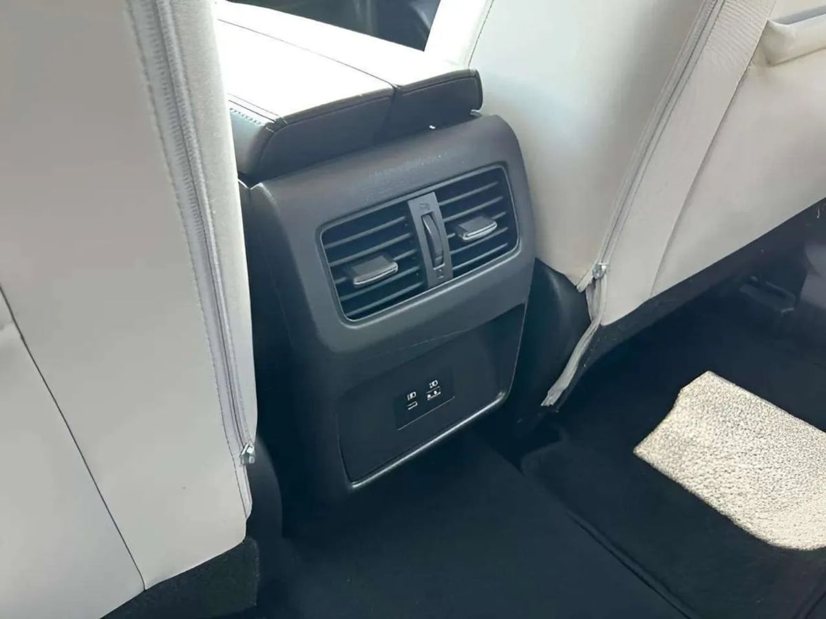 2021 Nissan Rogue SV - Photo 21