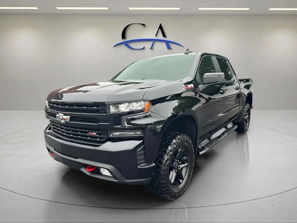 Photo 3 of this Chevrolet Silverado 1500