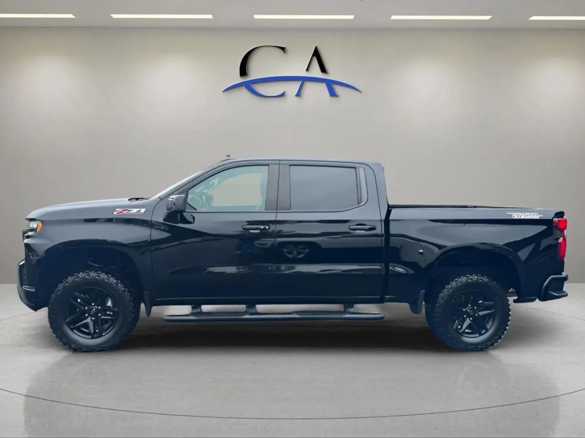 Photo 4 of this Chevrolet Silverado 1500