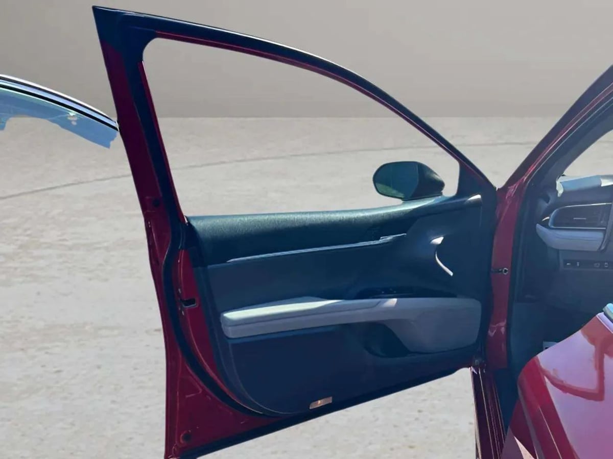 Photo 9 of this Toyota Camry
