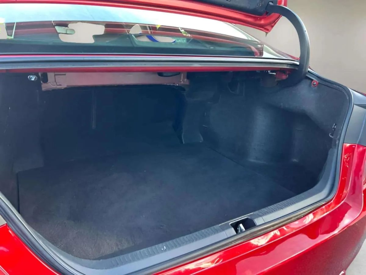 Photo 23 of this Toyota Camry