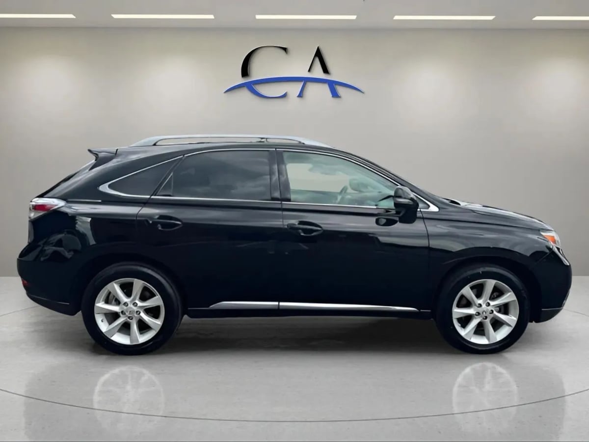 Photo 8 of this Lexus RX 350