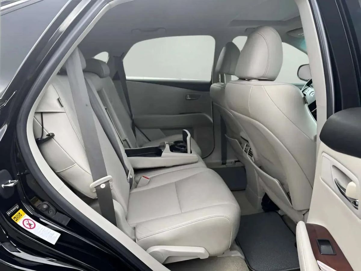 Photo 24 of this Lexus RX 350