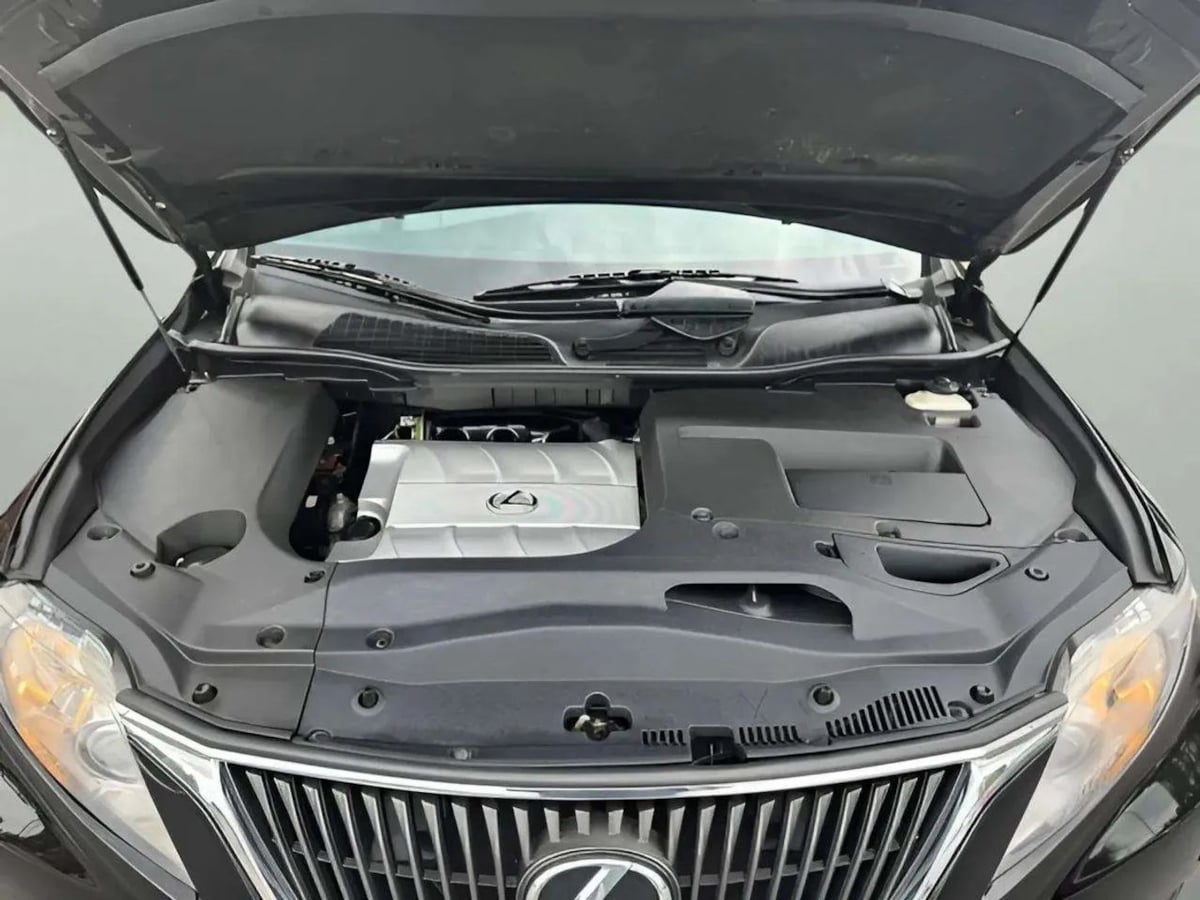 Photo 25 of this Lexus RX 350