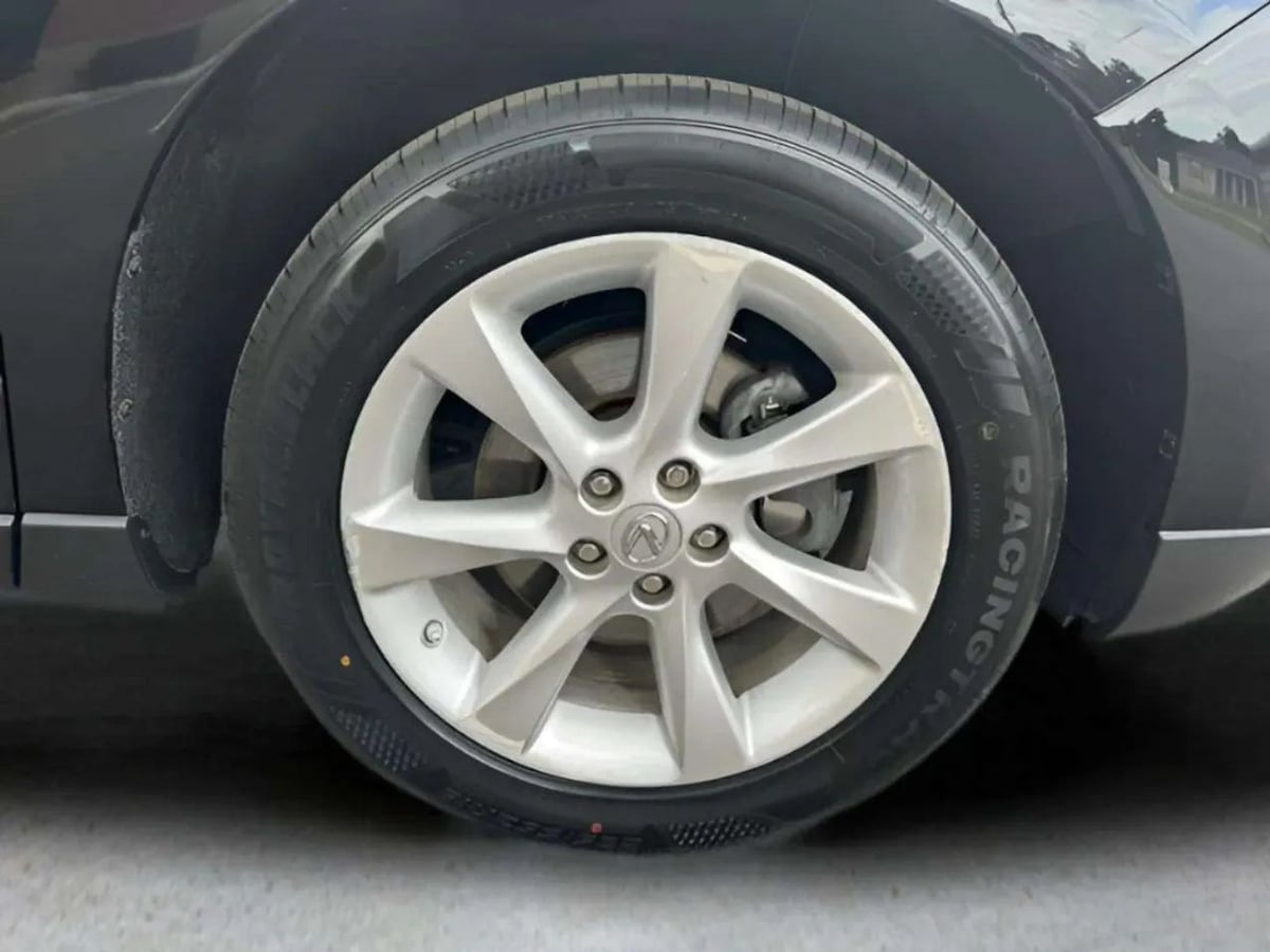 Photo 28 of this Lexus RX 350