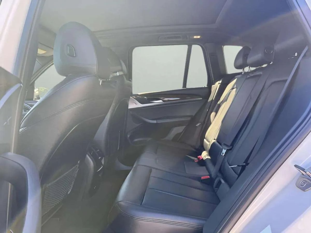 Photo 19 of this BMW X3