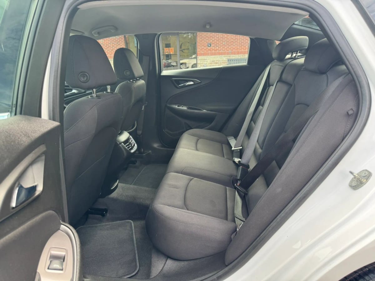 2023 Chevrolet Malibu 1LT - Photo 17