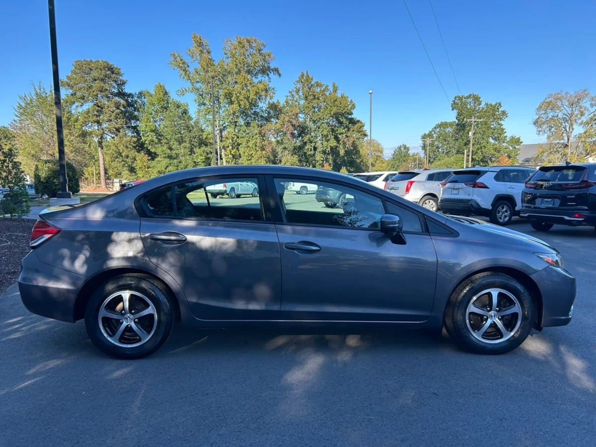 Photo 8 of this Honda Civic Sedan