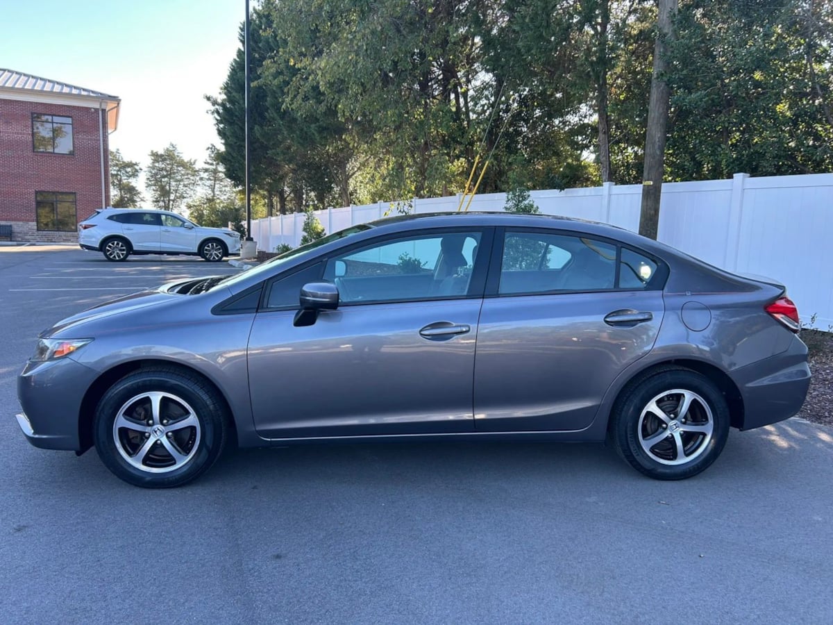 Photo 4 of this Honda Civic Sedan