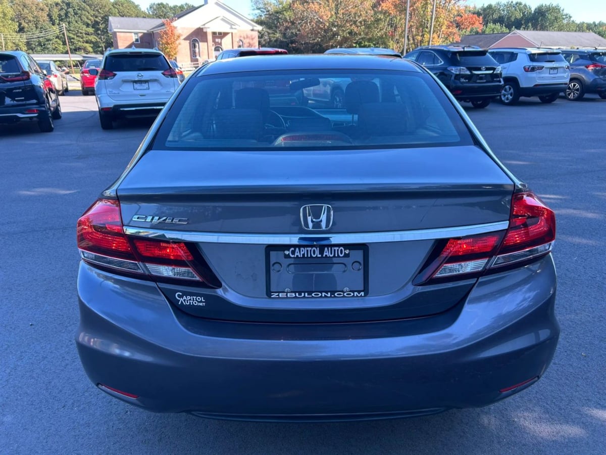 Photo 6 of this Honda Civic Sedan