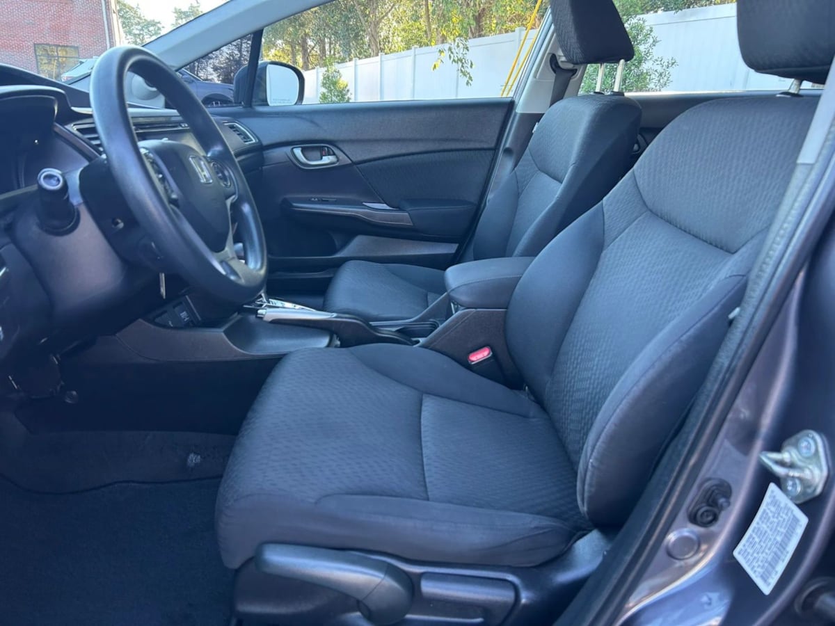 Photo 11 of this Honda Civic Sedan