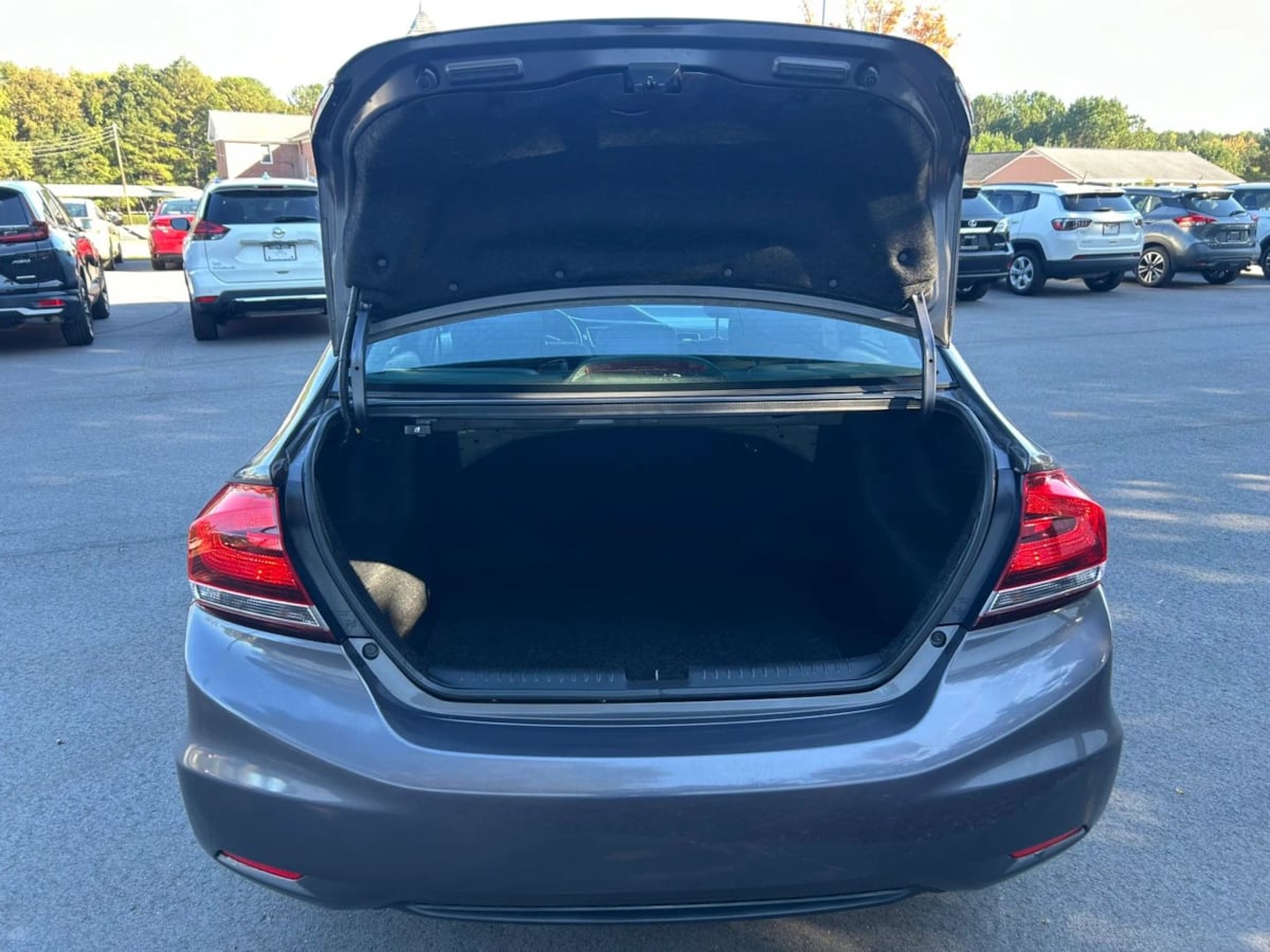Photo 21 of this Honda Civic Sedan