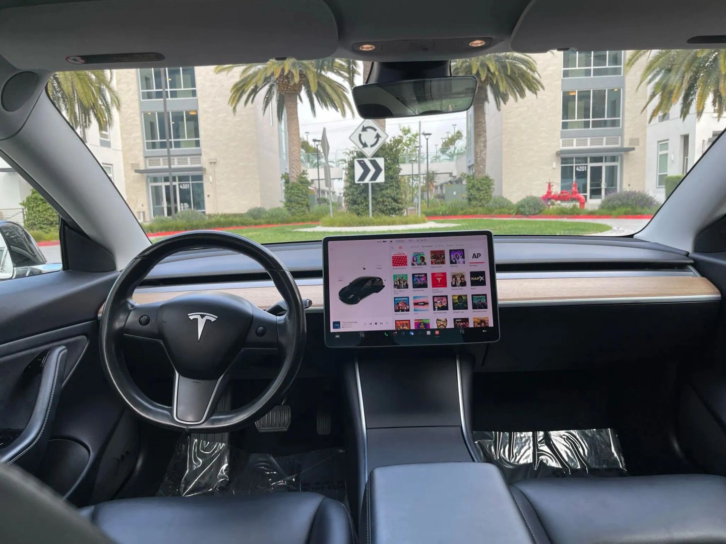 2018 Tesla Model 3 Long Range - Photo 4