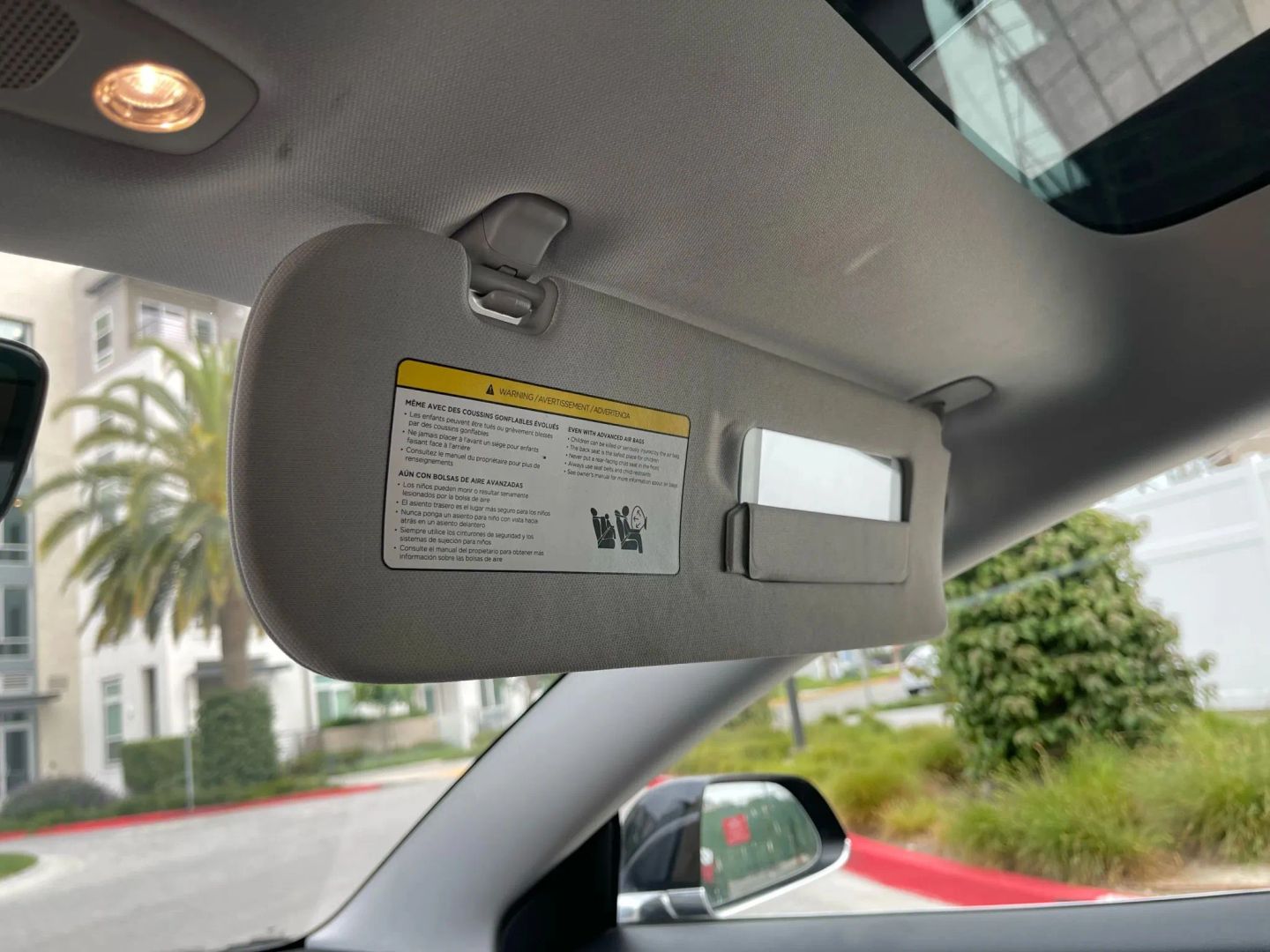 2018 Tesla Model 3 Long Range - Photo 9