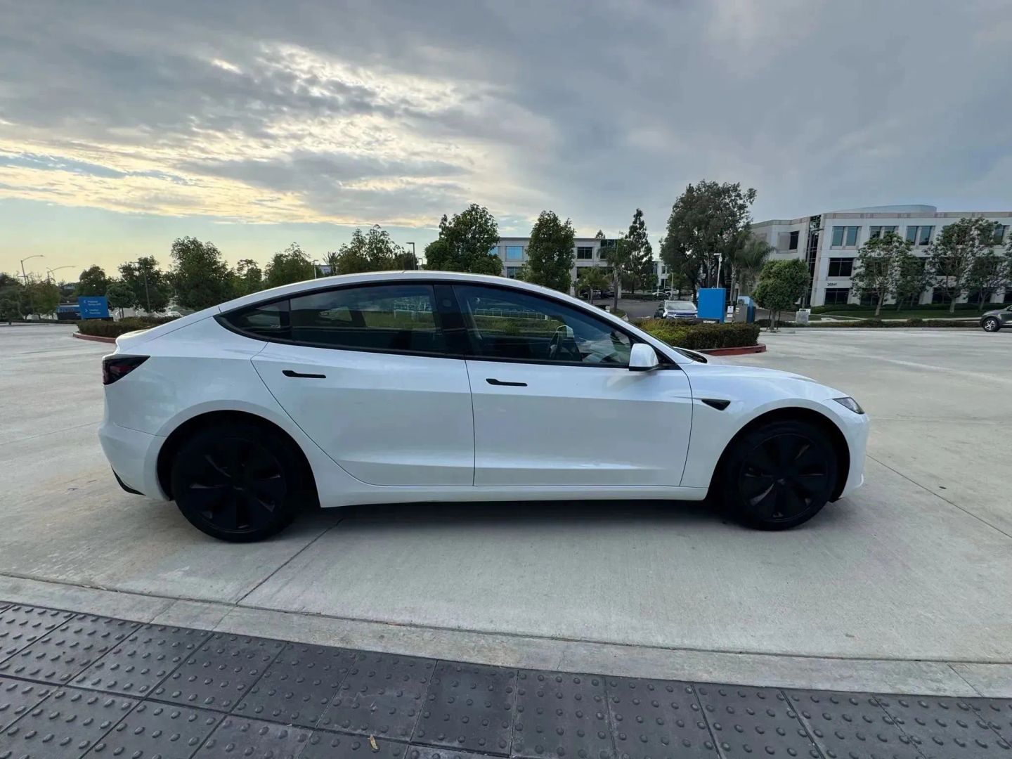 Photo 3 of this Tesla Model 3
