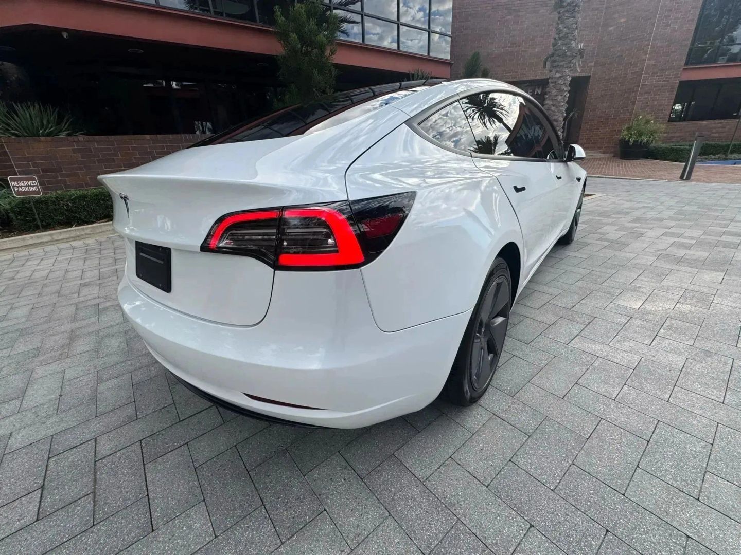 Photo 8 of this Tesla Model 3