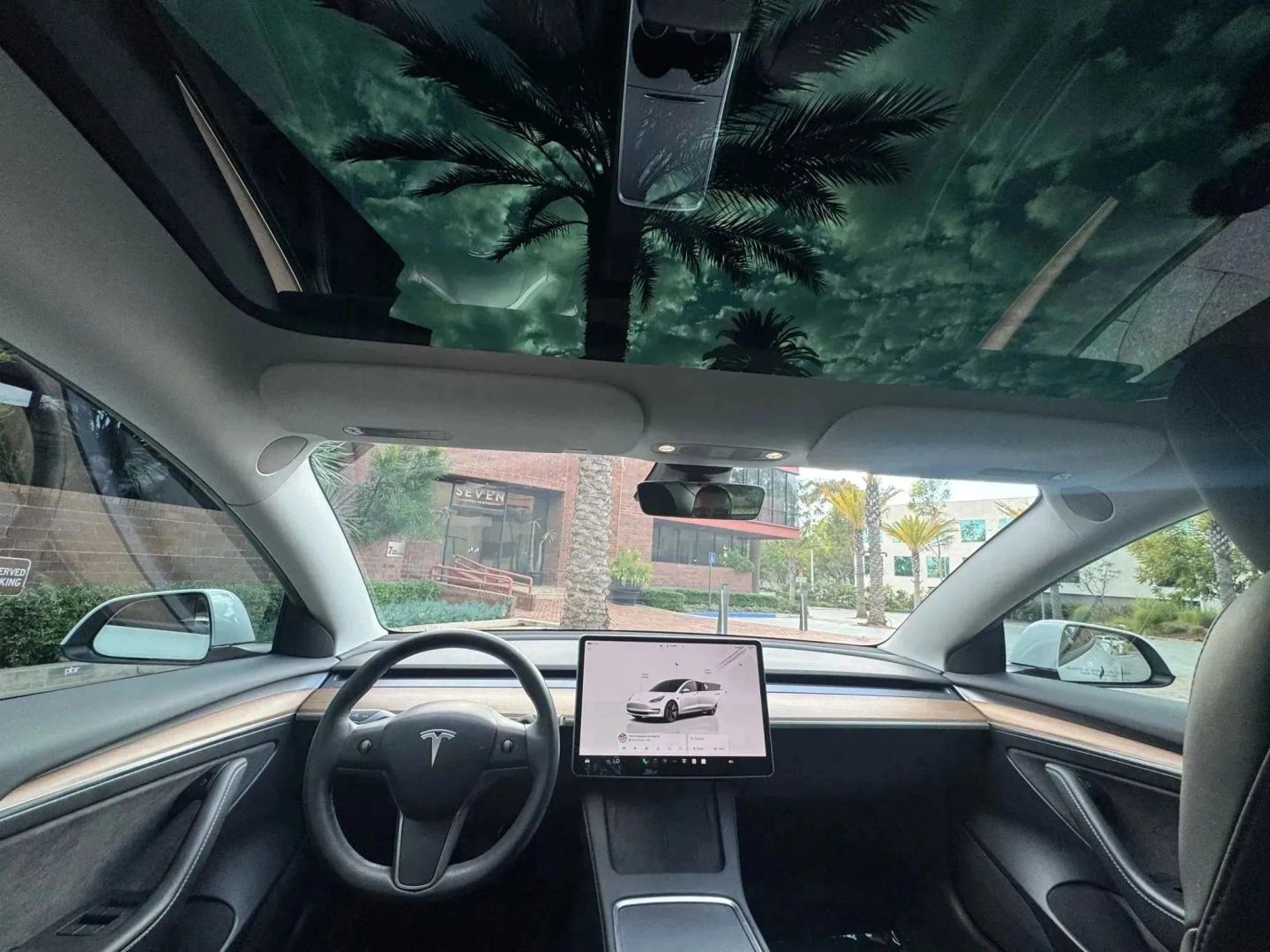 Photo 9 of this Tesla Model 3